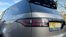 Land Rover Discovery 3.0 D300 R-Dynamic HSE 5dr Auto Diesel Station Wagon